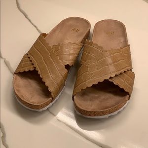H+M slides size 6
